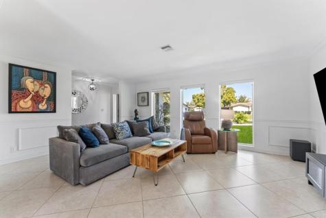 8264 Shadow Wood Boulevard Coral Springs FL 33071