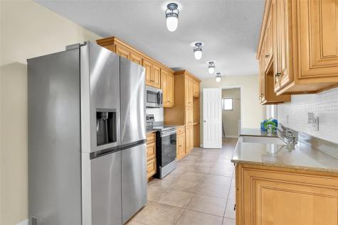 709 SW Dorchester Street Port St Lucie FL 34983