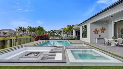 10208 Voltaire Place Palm Beach Gardens FL 33412