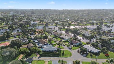 7981 Edgewater Drive West Palm Beach FL 33406