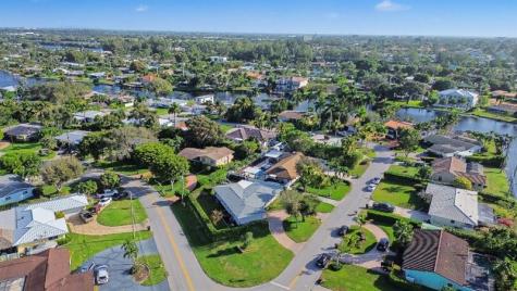 7981 Edgewater Drive West Palm Beach FL 33406