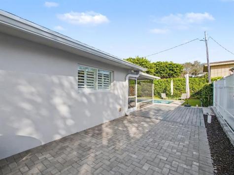7981 Edgewater Drive West Palm Beach FL 33406
