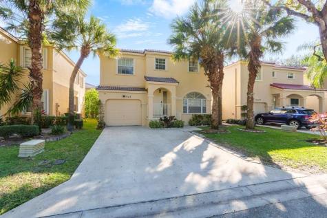 527 NW 87th Lane Coral Springs FL 33071