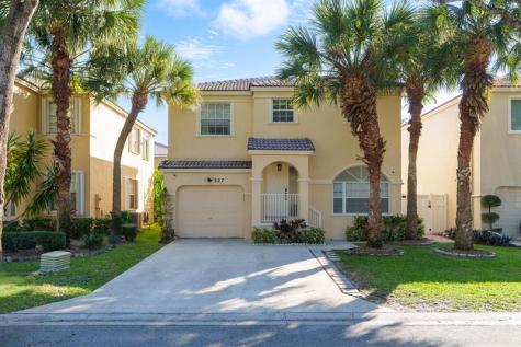527 NW 87th Lane Coral Springs FL 33071