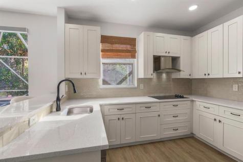 527 NW 87th Lane Coral Springs FL 33071