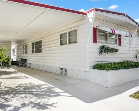 2041 SW 83rd Avenue Davie FL 33324
