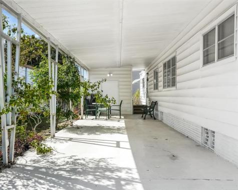 2041 SW 83rd Avenue Davie FL 33324