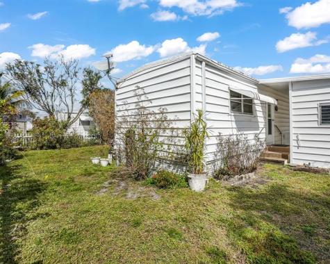2041 SW 83rd Avenue Davie FL 33324