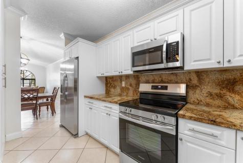 5051 SW 142 Place Miami FL 33175