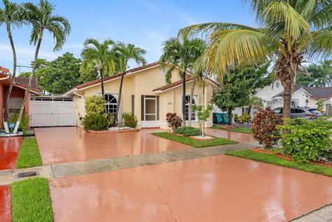 5051 SW 142 Place Miami FL 33175