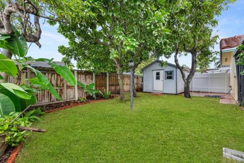 5051 SW 142 Place Miami FL 33175