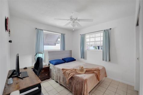 2011 N 31st Avenue Hollywood FL 33021