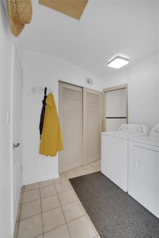 2011 N 31st Avenue Hollywood FL 33021