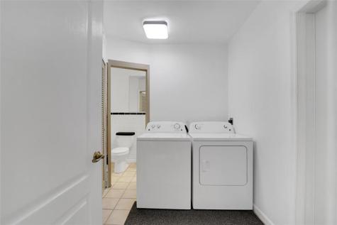 2011 N 31st Avenue Hollywood FL 33021