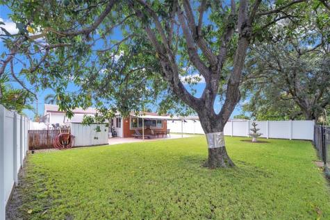 2011 N 31st Avenue Hollywood FL 33021