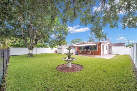 2011 N 31st Avenue Hollywood FL 33021