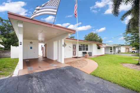 2011 N 31st Avenue Hollywood FL 33021