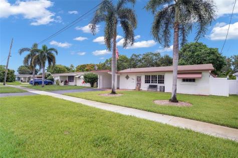 2011 N 31st Avenue Hollywood FL 33021