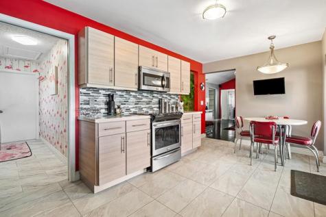 1375 SW 29th Avenue Deerfield Beach FL 33442