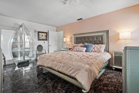 1375 SW 29th Avenue Deerfield Beach FL 33442