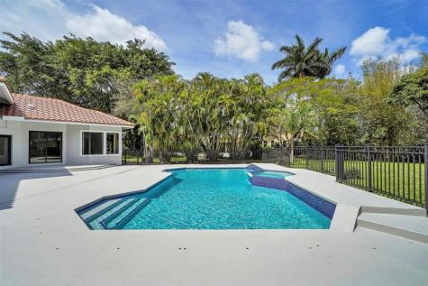 7685 NW 47th Drive Coral Springs FL 33067