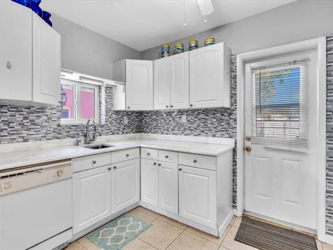 1835 Roosevelt Street Hollywood FL 33020