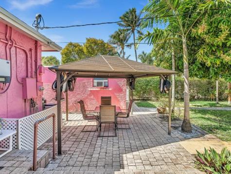 1835 Roosevelt Street Hollywood FL 33020