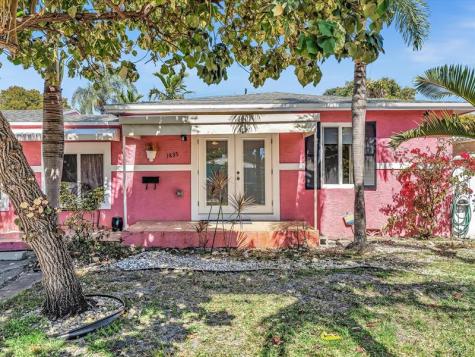 1835 Roosevelt Street Hollywood FL 33020