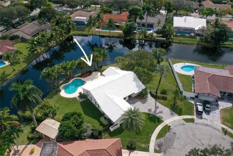 9800 NW 10th Court Plantation FL 33322