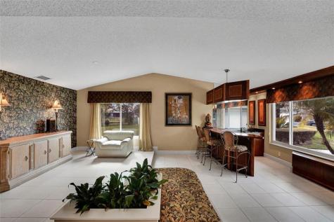 9800 NW 10th Court Plantation FL 33322
