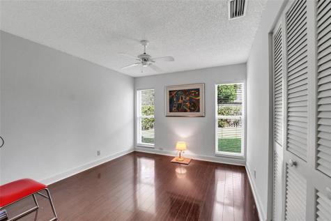 9800 NW 10th Court Plantation FL 33322