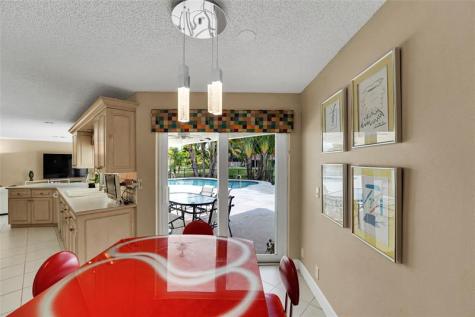 9800 NW 10th Court Plantation FL 33322
