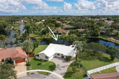 9800 NW 10th Court Plantation FL 33322