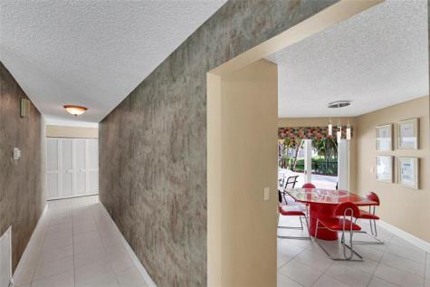 9800 NW 10th Court Plantation FL 33322