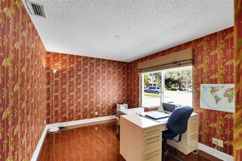 9800 NW 10th Court Plantation FL 33322