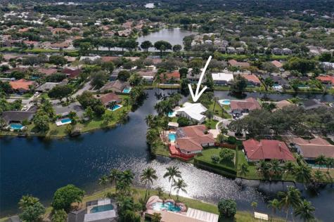 9800 NW 10th Court Plantation FL 33322