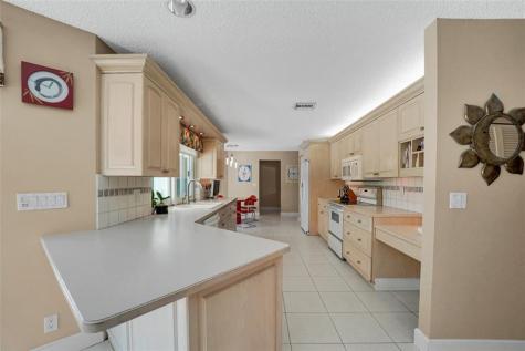 9800 NW 10th Court Plantation FL 33322