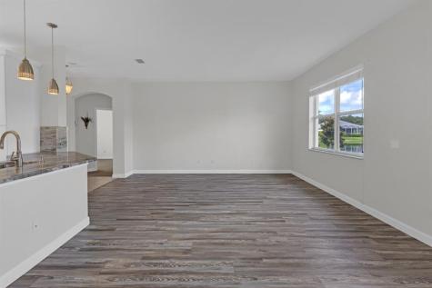 5230 E 1st Square Vero Beach FL 32968