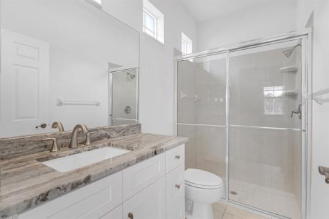 5230 E 1st Square Vero Beach FL 32968