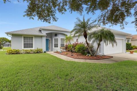 5230 E 1st Square Vero Beach FL 32968