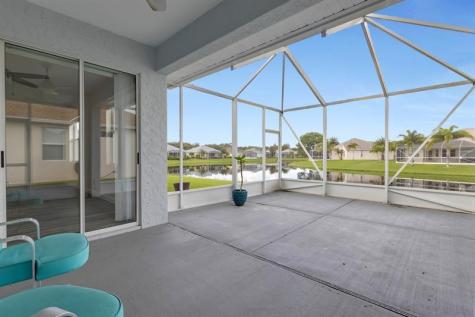 5230 E 1st Square Vero Beach FL 32968