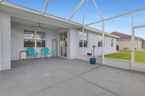 5230 E 1st Square Vero Beach FL 32968