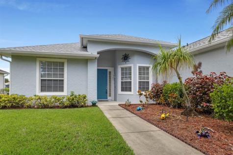 5230 E 1st Square Vero Beach FL 32968