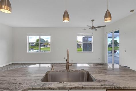5230 E 1st Square Vero Beach FL 32968