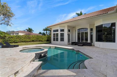 6757 NW 101st Terrace Parkland FL 33076