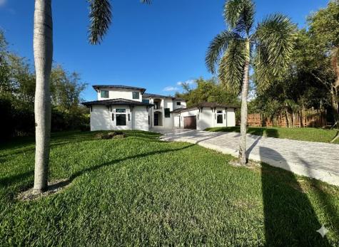 11951 SW 3rd Street Plantation FL 33325