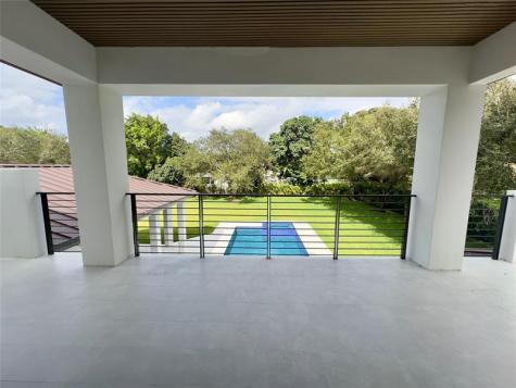 11951 SW 3rd Street Plantation FL 33325