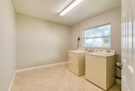 332 NE Cullman Court Port St Lucie FL 34983