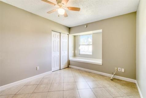 332 NE Cullman Court Port St Lucie FL 34983
