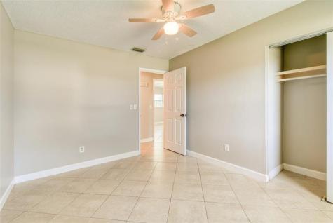 332 NE Cullman Court Port St Lucie FL 34983